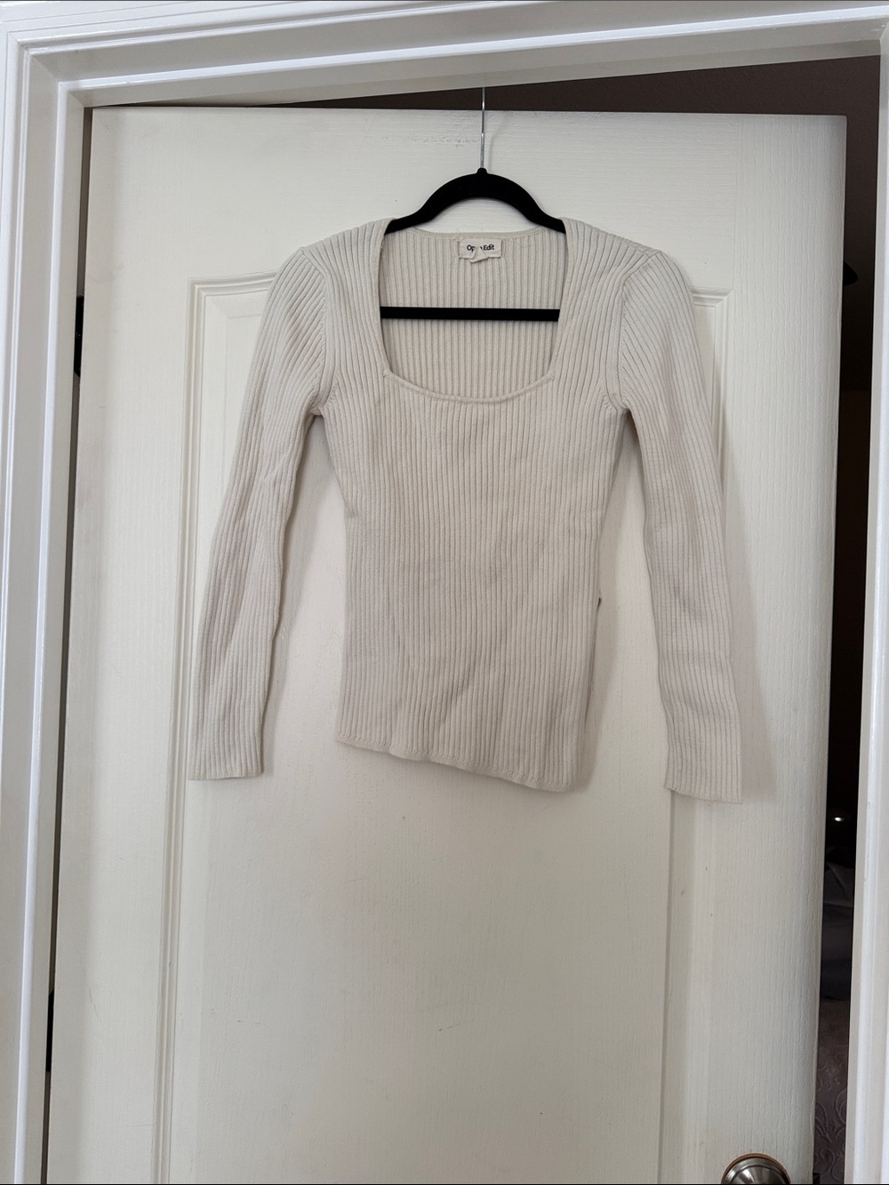 Woven Slim Ribbed Scoop Neck Sweater in Cream